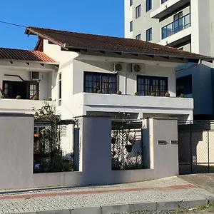 https://casa-confortvel-joinville.santa-catarina-brasil.com